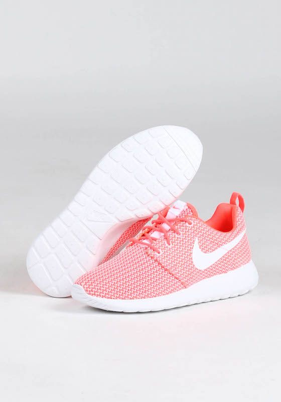 pink nike shoes